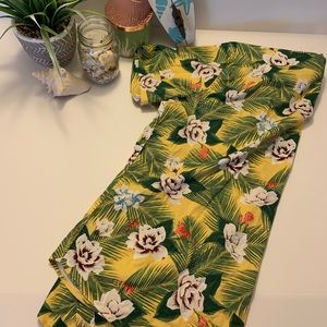 Medium Hawaiian shirt
